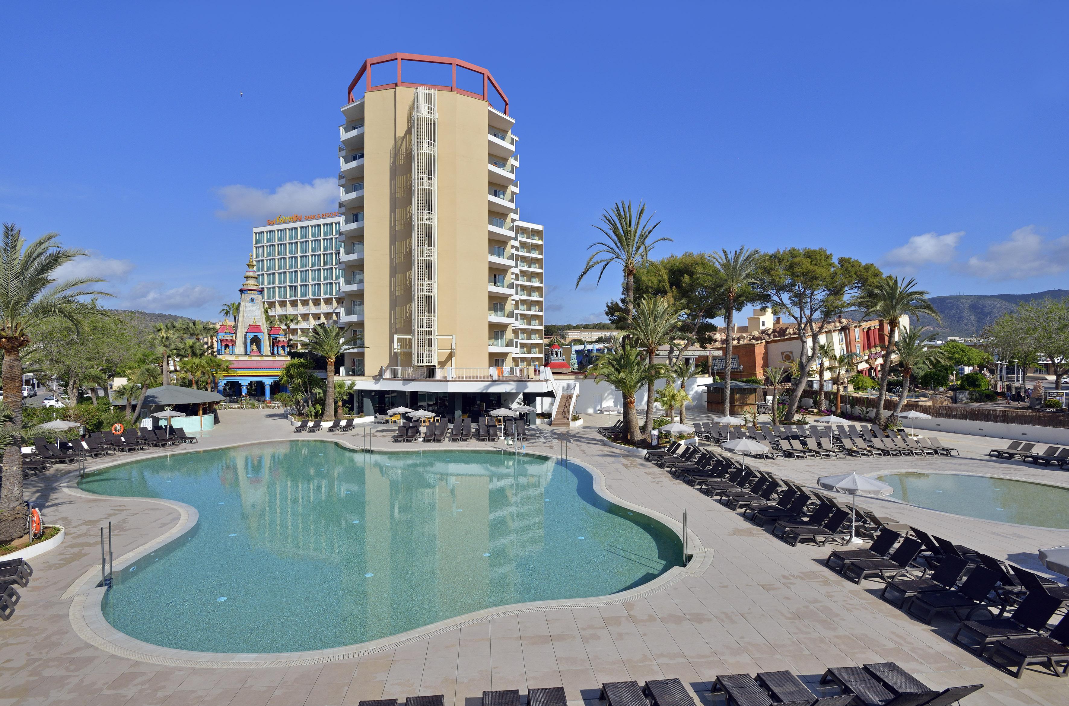 Sol Katmandu Park & Resort Magaluf  Exterior photo